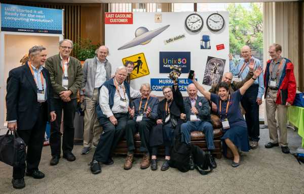 Group photo of computer scientists at Nokia Bell Labs.