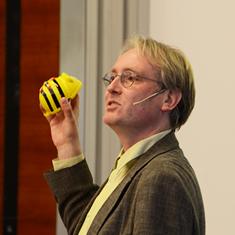 Prof. Bernd Gärtner teaching