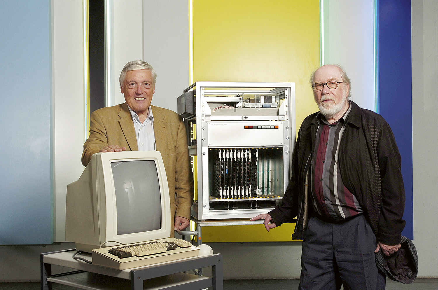 Carl August Zehnder (left) and Niklaus Wirth shown in 2006 with Lilith. Photo: Christian Beutler, NZZ