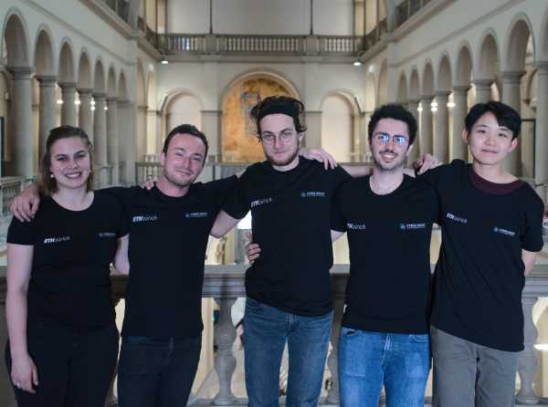 Group photo of Team Lémanners inside ETH main building