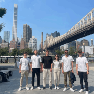 Five ETH students in New York City.